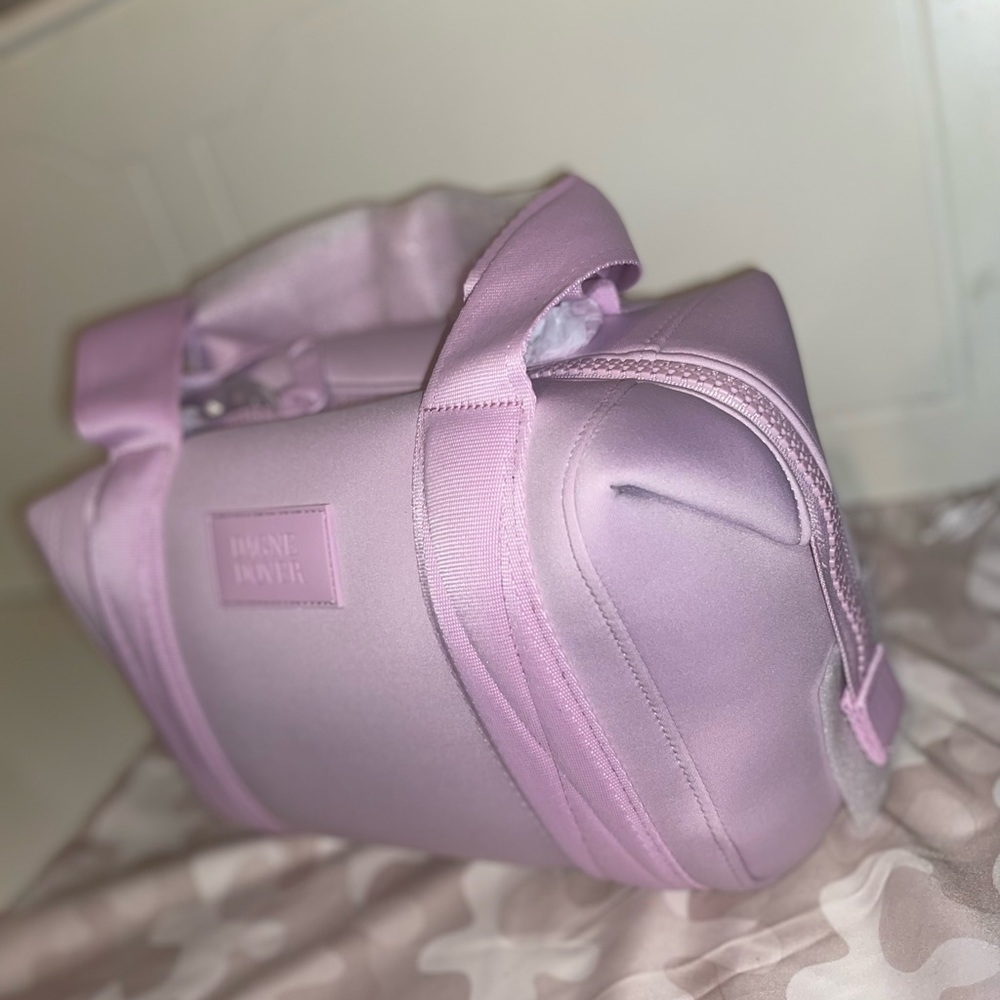 ***New Small Landon Carryall New*****